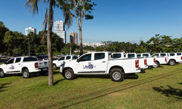 Governo entrega 25 novos carros para unidades de saúde da SES