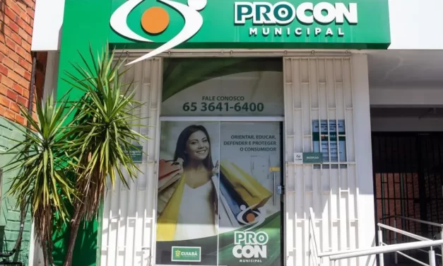 Produtos vencidos são apreendidos e supermercado de Cuiabá é notificado pelo Procon