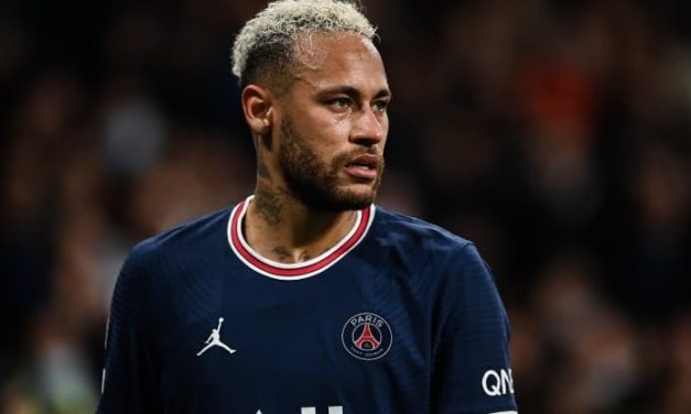 Neymar surpreende, deixa o PSG e fecha contrato com um dos maiores clubes do Brasileirão; negócio avaliado em R$ 400 milhões