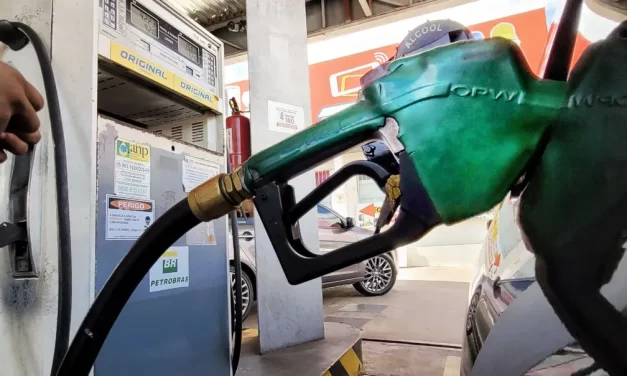 IPCA-15: prévia da inflação fica em 0,57% em abril, ainda pressionada pela gasolina