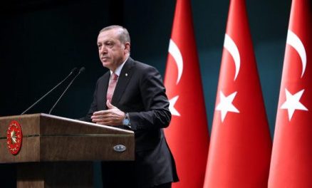 Erdogan sai na frente em apuração e caminha para ser reeleito