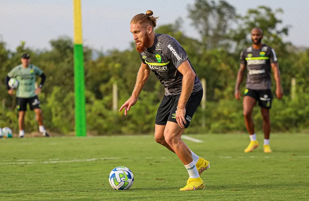 Escalação: com quase força máxima, Cuiabá fecha preparação para encarar o Atlético-MG