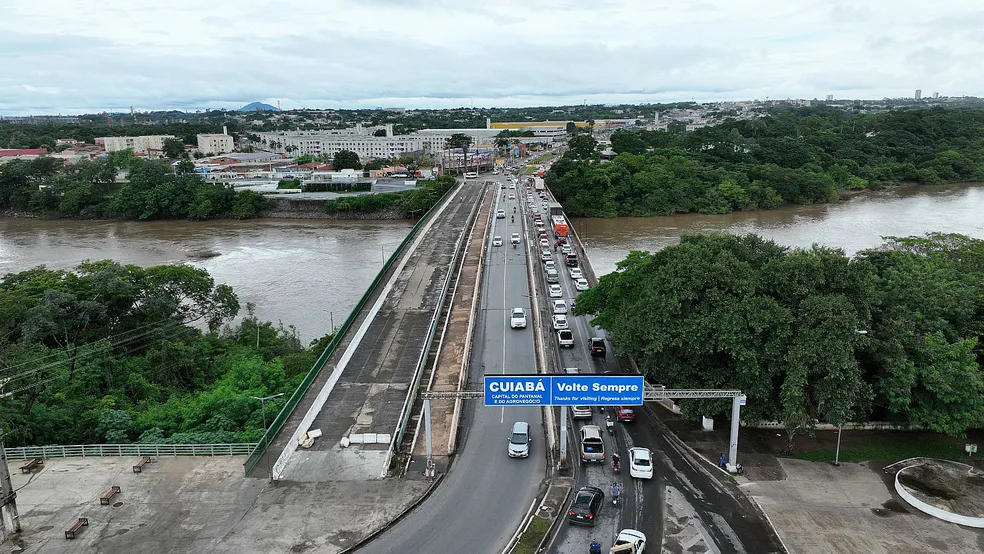 Novo trecho é interditado para obras do BRT na Avenida da FEB em Várzea grande (MT); veja mudanças