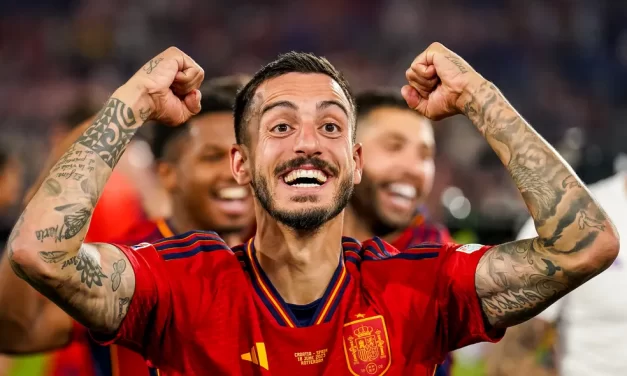 Real Madrid anuncia a contratação do atacante Joselu