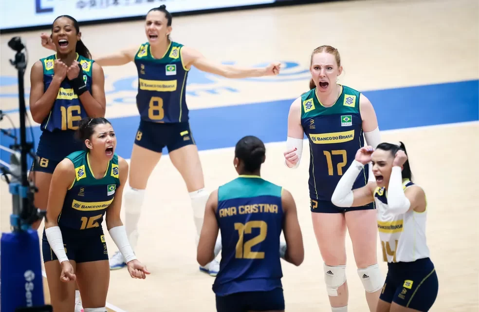 Brasil se impõe pelas mãos de Ana Cristina e vence Holanda na Liga