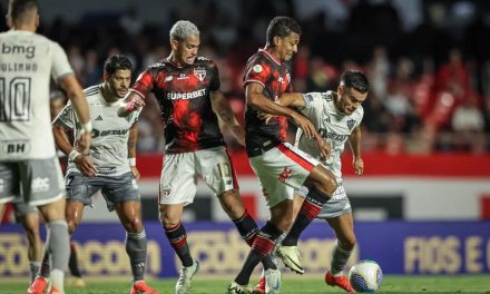 São Paulo garante vaga na Libertadores após empate emocionante com o Atlético-MG