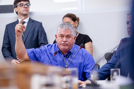 Tribunal confirma legalidade de sessão que barrou reajuste de servidores do Judiciário