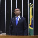 Coronel Assis anuncia investimento de R$ 900 mil em ações de apoio a pessoas em situação de rua na capital