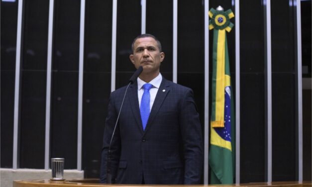 Coronel Assis anuncia investimento de R$ 900 mil em ações de apoio a pessoas em situação de rua na capital