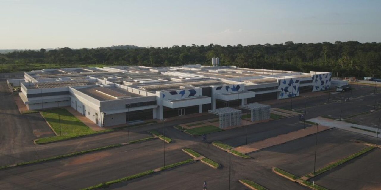 Avançam as obras dos novos Hospitais Regionais em Mato Grosso