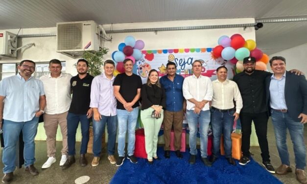 Parlamentares municipais acompanham abertura do ano escolar em Várzea Grande