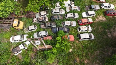 Aproximadamente 335 veículos e sucatas serão leiloados pela PJC em evento inédito nesta sexta-feira (27)