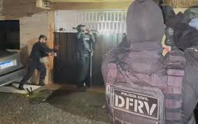 Polícia Civil prende integrantes de grupo investigado por furtos em estruturas de telecomunicações
