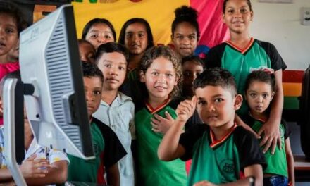 Mais de 76% das escolas públicas de Mato Grosso já possuem internet adequada para uso pedagógico