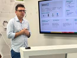 Seduc amplia programas de qualificação para professores da rede estadual
