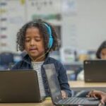 Escolas ampliam uso da tecnologia para fortalecer aprendizagem dos alunos