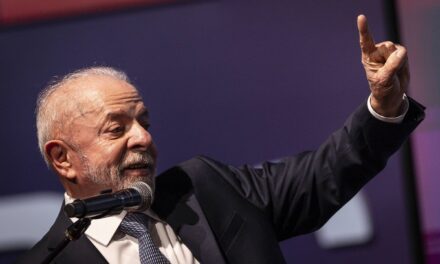 Oposição critica governo Lula por condução econômica e aumento da carga tributária