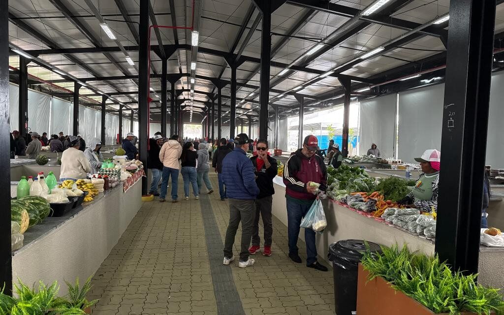Feira revitalizada fortalece agricultura familiar em Chapada dos Guimarães