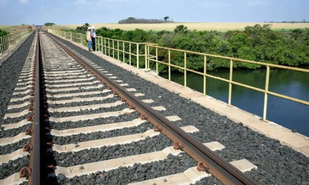 Ferrogrão volta ao centro do debate econômico após governo barrar aumento milionário em estudos