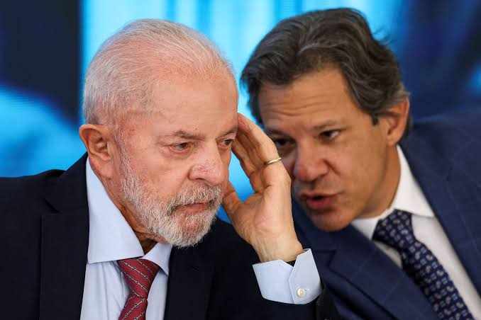 Oposição mantém críticas à política fiscal do governo e cobra avanço de reformas econômicas